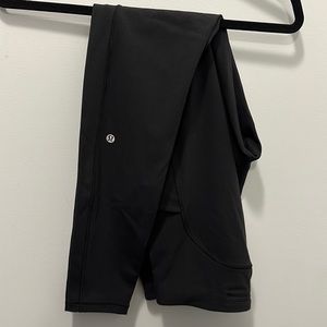 Lululemon Size 8 Tall, Black leggings. Speed Up Mid-Rise legging.